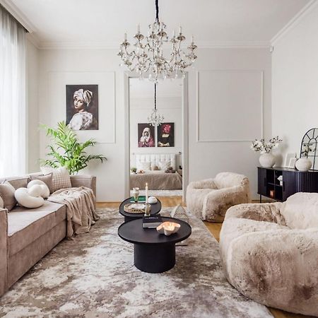 Timeless Elegant Apartment By Opera House Будапеща Екстериор снимка
