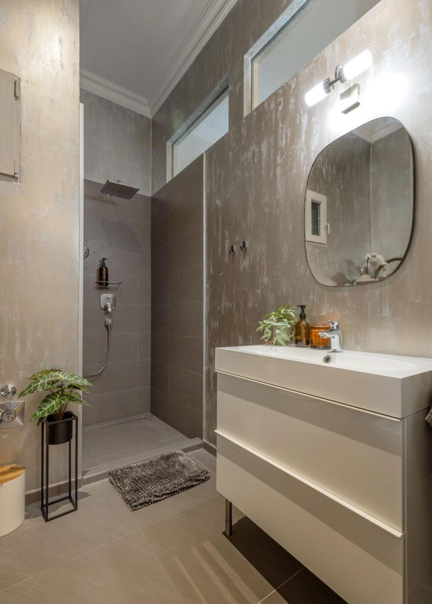 Timeless Elegant Apartment By Opera House Будапеща Екстериор снимка