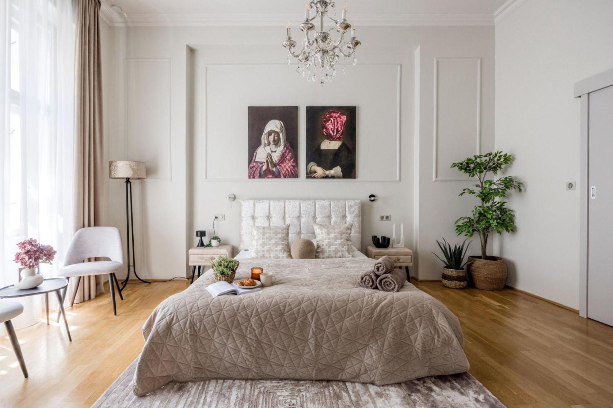 Timeless Elegant Apartment By Opera House Будапеща Екстериор снимка