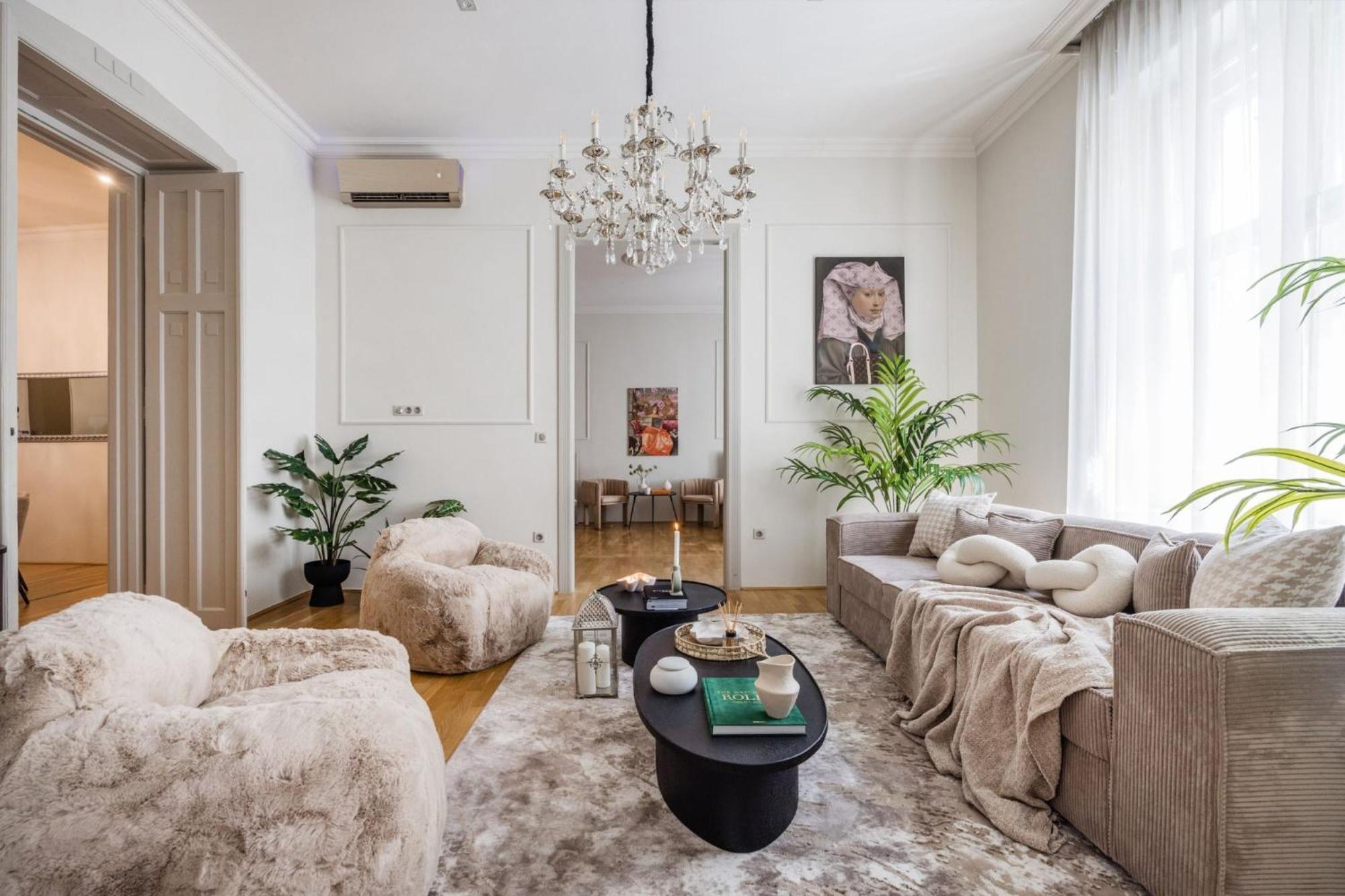 Timeless Elegant Apartment By Opera House Будапеща Екстериор снимка